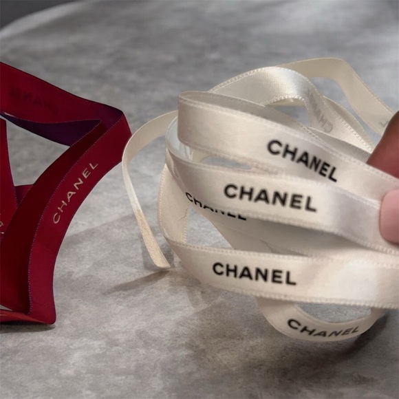 CHANEL Accessories - CHANEL Elegant Hair or Gift Luxury Ribbon Set (Red & White/Like New Condition)